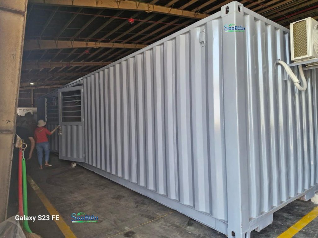 bàn giao container tai trang bom
