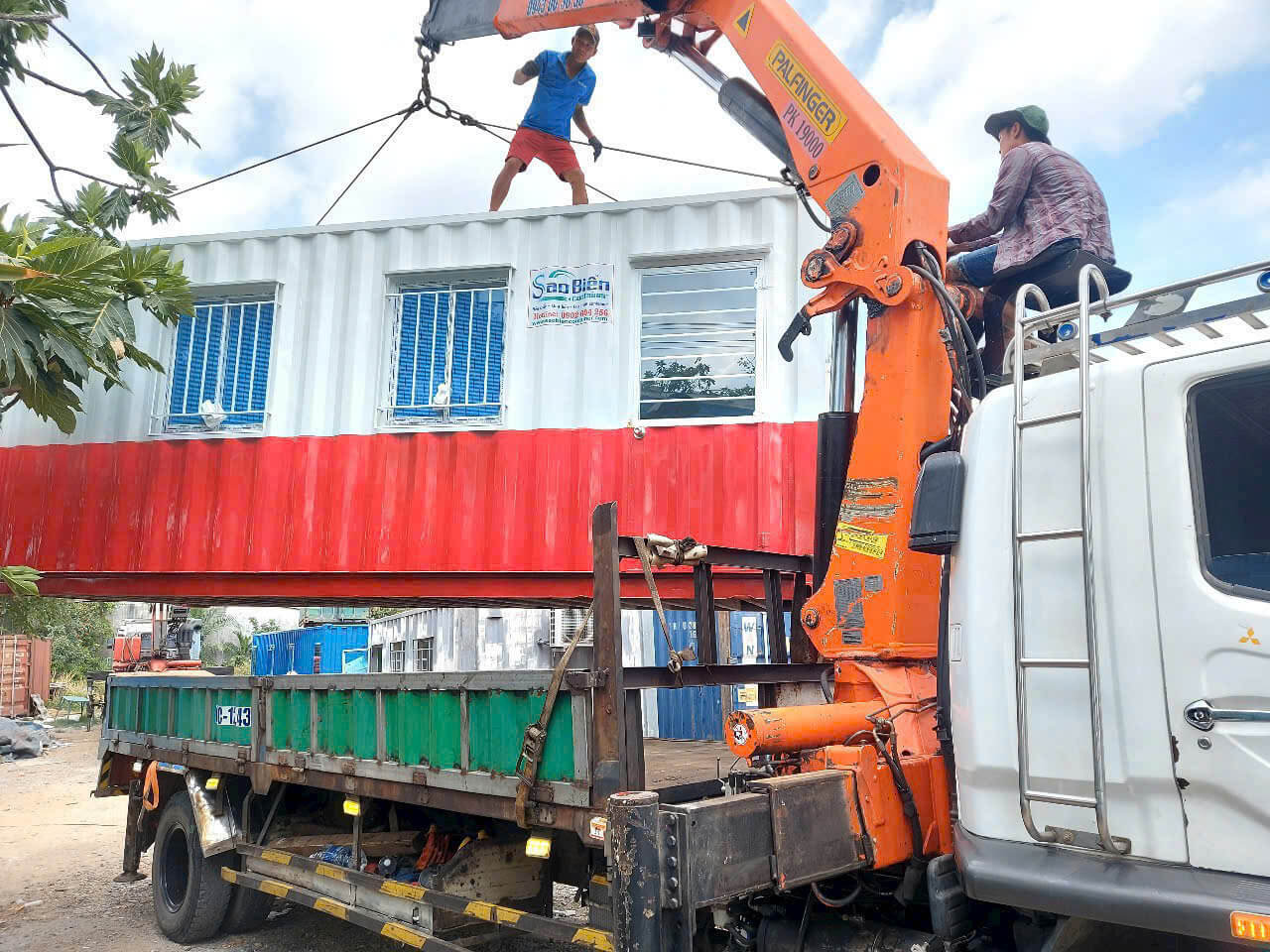 Mua Bán Container Đa Năng – Giải Pháp Tối Ưu Cho Không Gian Linh Hoạt