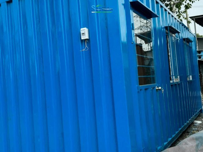 kiểm tra bên ngoài container