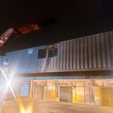 vận chuyển container văn phòng