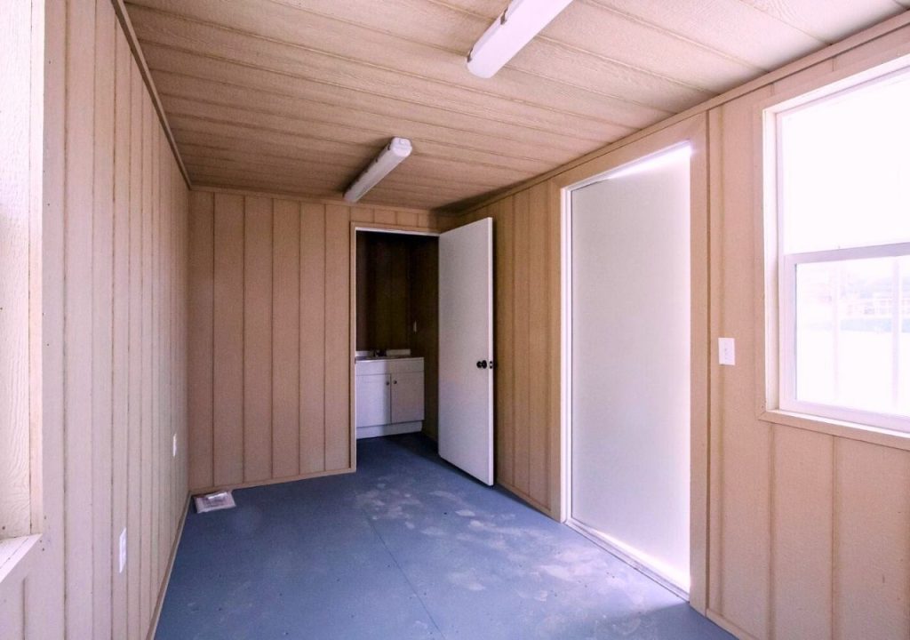 Container văn phòng 20 ft toilet